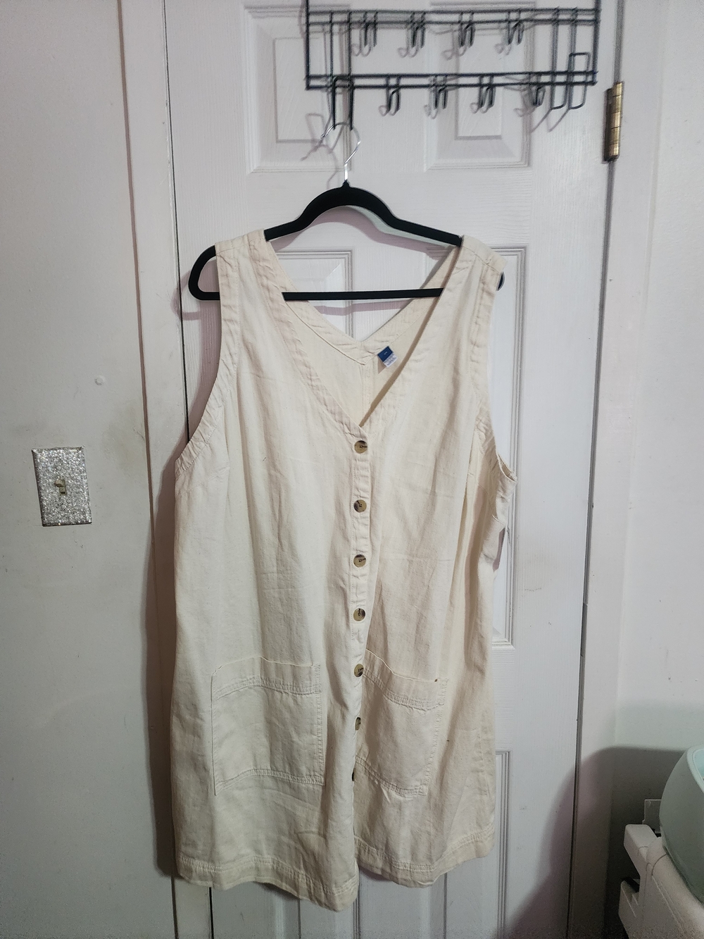 Old Navy Cream Button-Front Sleeveless Dress